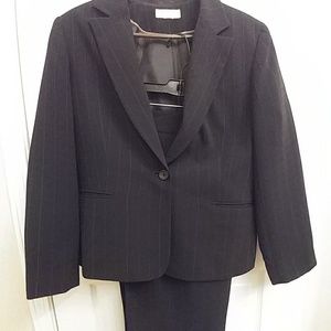 Worthington pinstripe pant suit